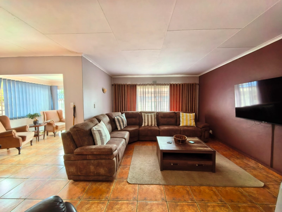 3 Bedroom Property for Sale in Vaalpark Free State